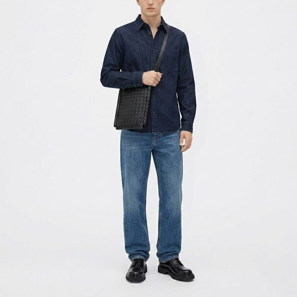 BOTTEGA VENETA ショルダーバッグ ブラック マキシイントレチャート カセット 776504 V2HL1