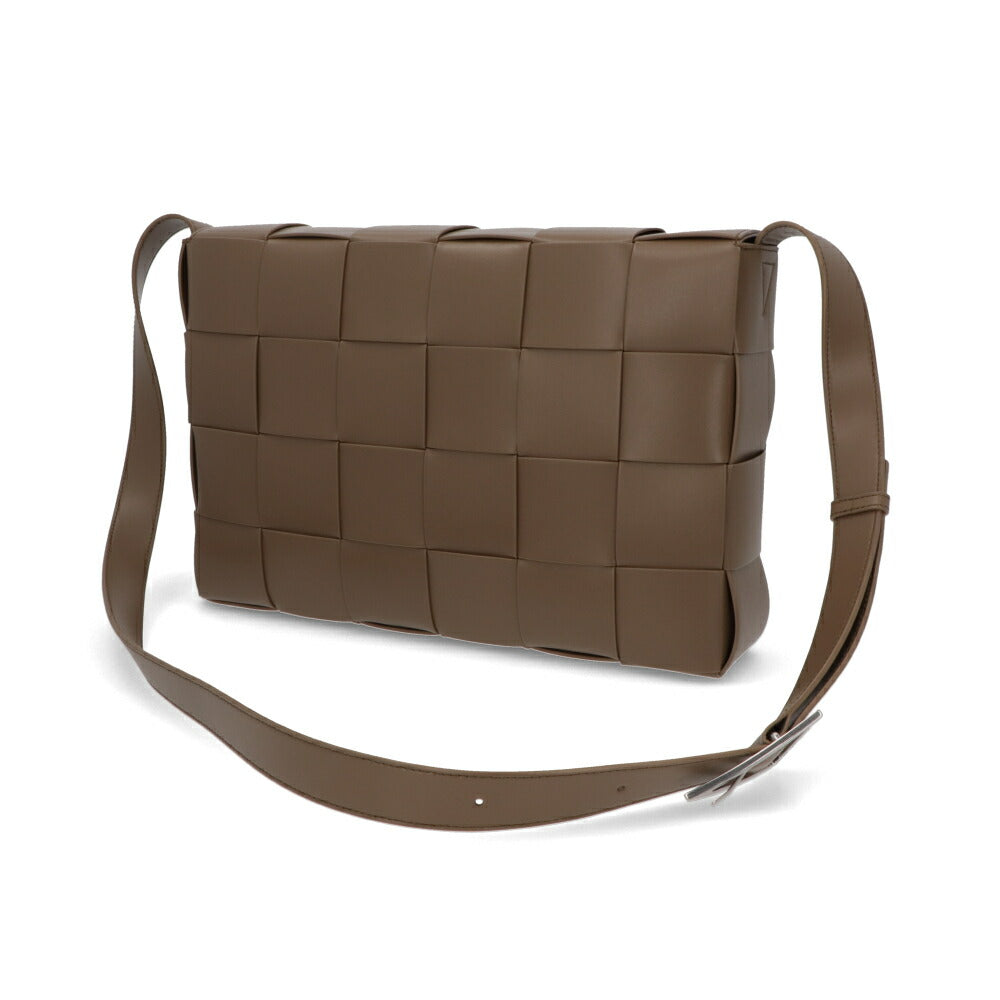 BOTTEGA VENETA ショルダーバッグ ブラウン マキシイントレチャート グ カセット 778320 VB1K0