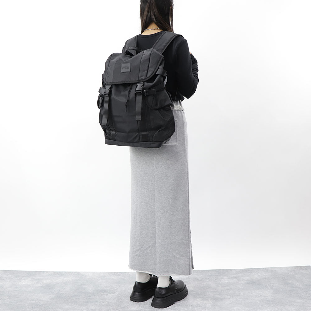 カヴァリクラス リュック OXV10DSB049 ユニセックス 黒