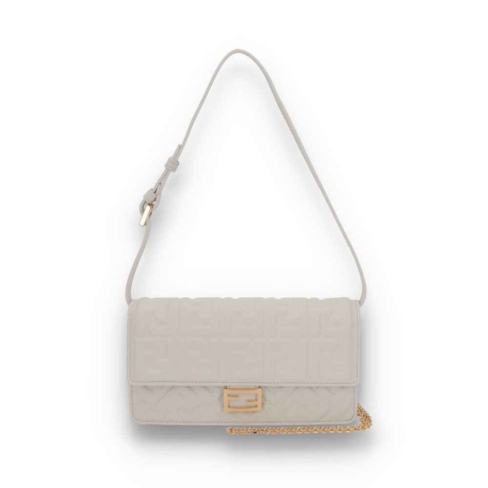 FENDI フェンディ レディース バッグ ショルダーバッグ ホワイト ライトブラウン ナッパレザー チェーンウォレット FFモチーフ 8M0498
