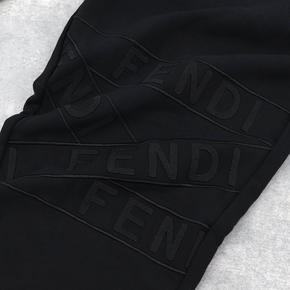 フェンディ FENDI ボトムス ロングパンツ レディース ブラック コットン ポリエステル ロゴ スウェットパンツ 刺繍