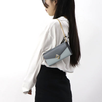FENDI FFダイヤモンド チェーン付き長財布 グレー×ライトブルー