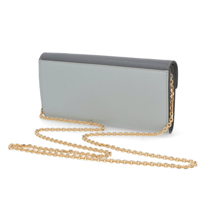 FENDI FFダイヤモンド チェーン付き長財布 グレー×ライトブルー