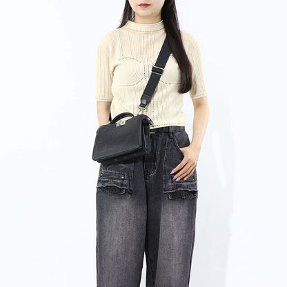 FENDI ショルダーバッグ PEEKABOO ピーカブー ISEEU