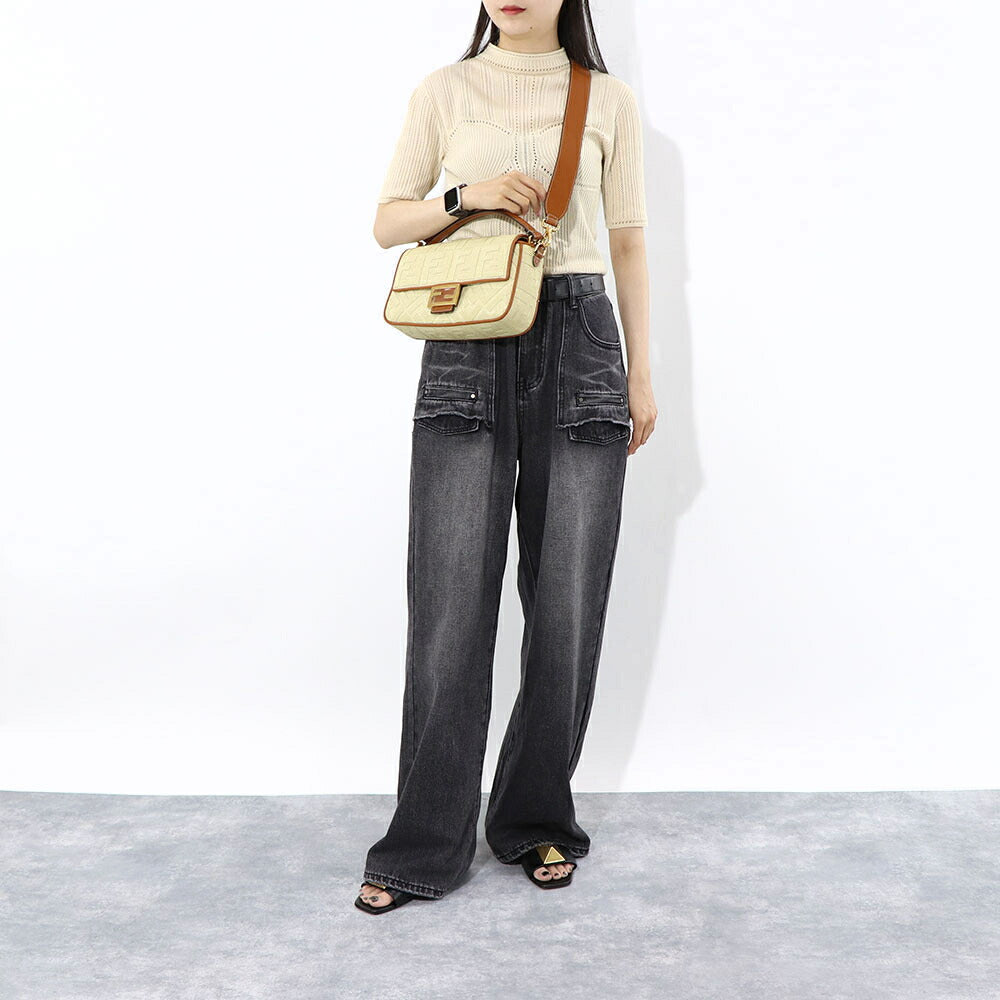 FENDI● ２wayバゲット ダブル ショルダー&クロスボディバッグ FENDI （新品・未使用品）フェンディ バゲット 2way ボディ