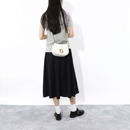 フェンディ FENDI バッグ ショルダーバッグ レディース C MON SMALL カモン スモール ホワイト レザー FFモチーフ クロスボディ 鞄 8BS082 AQ0L