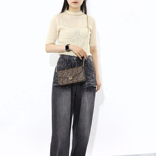 フェンディ FENDI バッグ ショルダーバッグ レディース ブラウン レザー ロゴ 総柄 ゴールド金具 長財布 チェーンショルダー 8BS032 AAFM