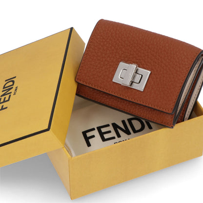 FENDI ミニ財布 ブラウン レザー ピーカブー PEEKABOO
