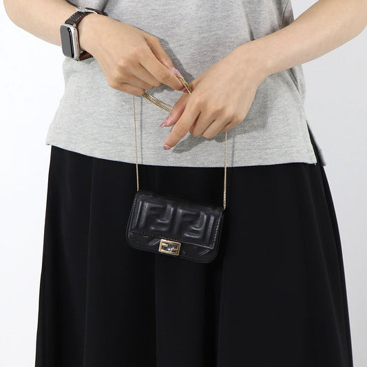 フェンディ FENDI バッグ ショルダーバッグ レディース ナノ バケット チャーム ブラック レザー ロゴ ミニバッグ チェーンショルダー ゴールド金具 7AR844 AAJD