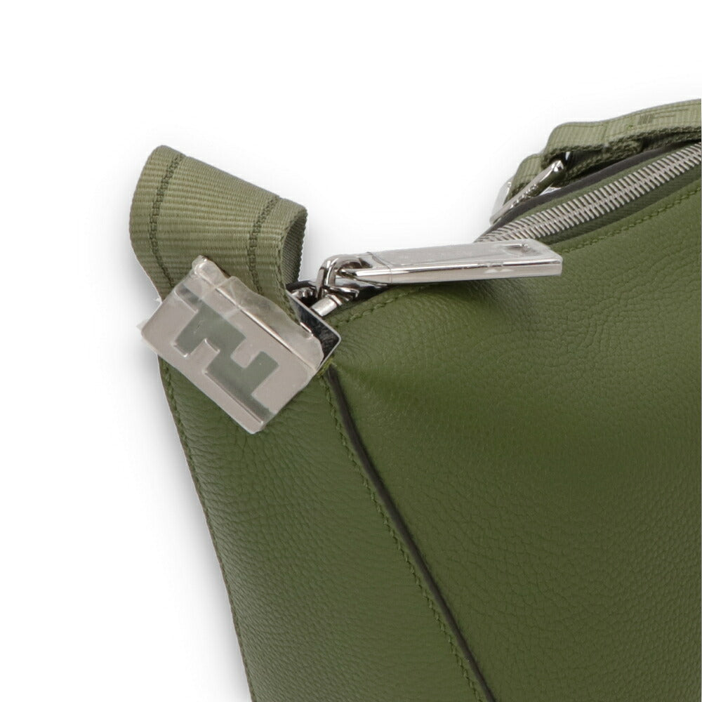 FENDI フェンディ ユニセックス バッグ ショルダーバッグ MELON SMALL グリーン レザー クロスボディバッグ メッセンジャーバッグ 7VA635