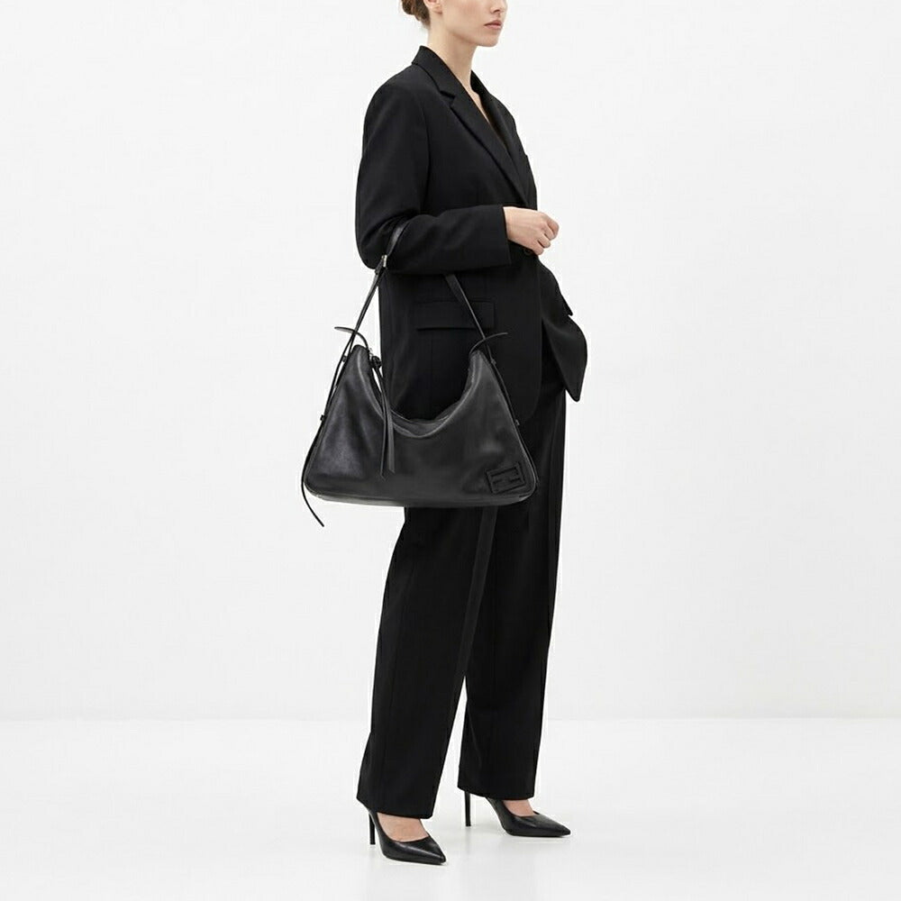 FENDI フェンディ ユニセックス バッグ ショルダーバッグ シンプリー フェンディ ブラック カーフレザー ラージ 大容量 8BR831