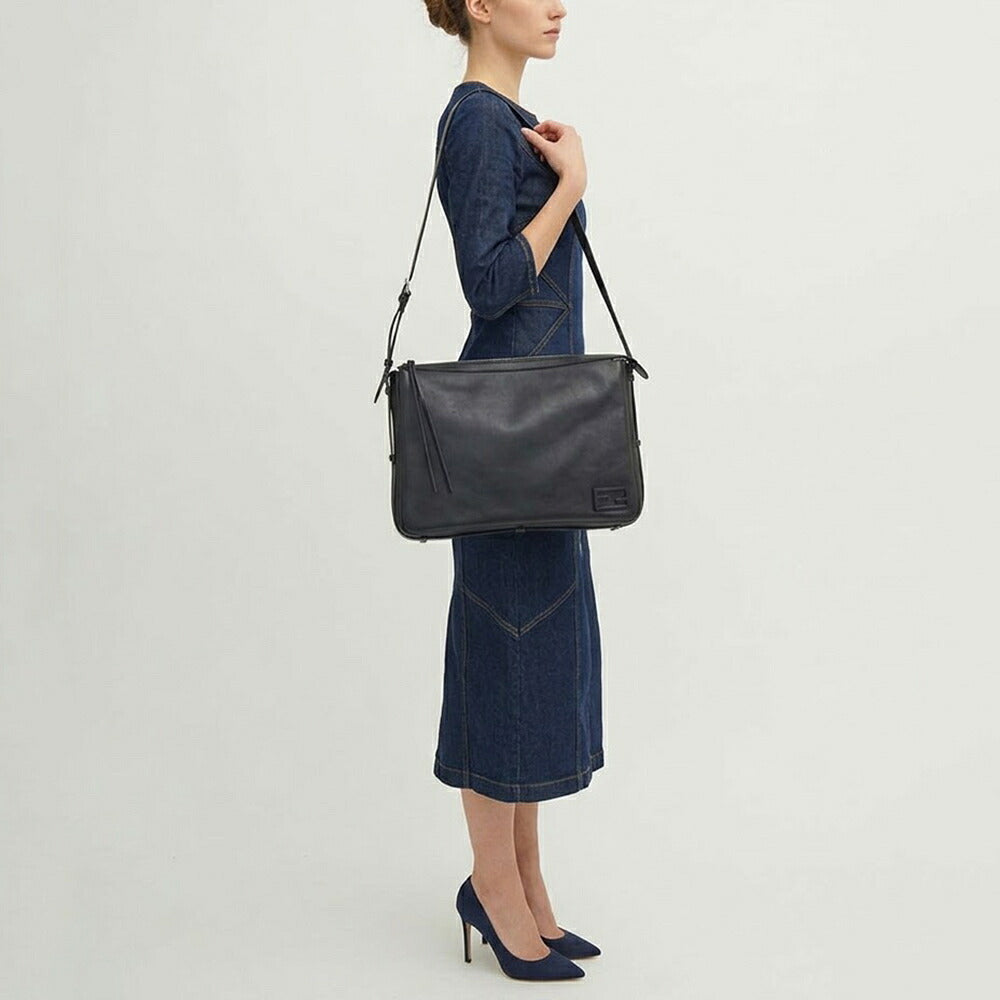 FENDI フェンディ ユニセックス バッグ ショルダーバッグ シンプリー フェンディ ブラック カーフレザー ラージ 大容量 8BR831