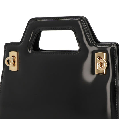 FERRAGAMO ショルダーWANDA ブラック レザー ワンダ ゴールド金具