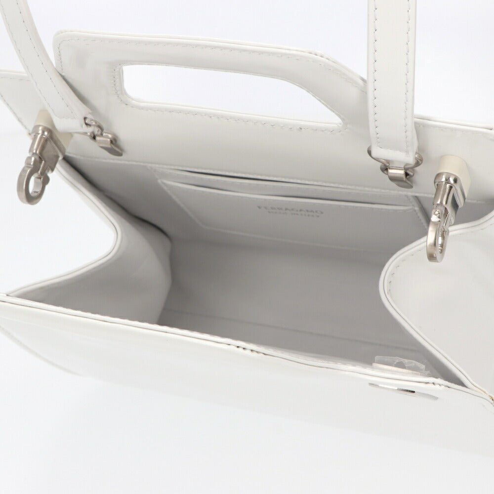 FERRAGAMO ショルダーWANDA ホワイト レザー ワンダ ゴールド金具