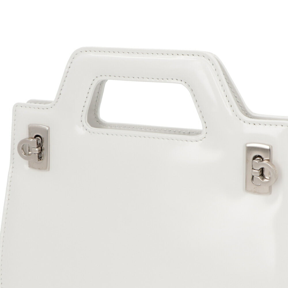 FERRAGAMO ショルダーWANDA ホワイト レザー ワンダ ゴールド金具