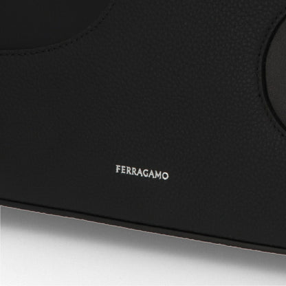 FERRAGAMO クラッチバッグ ブラック 241285 0764030