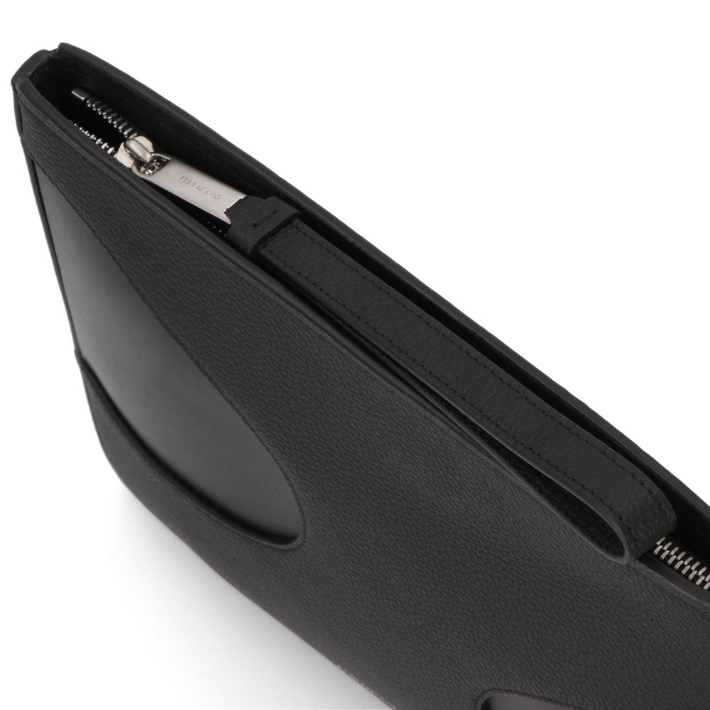 FERRAGAMO クラッチバッグ ブラック 241285 0764030