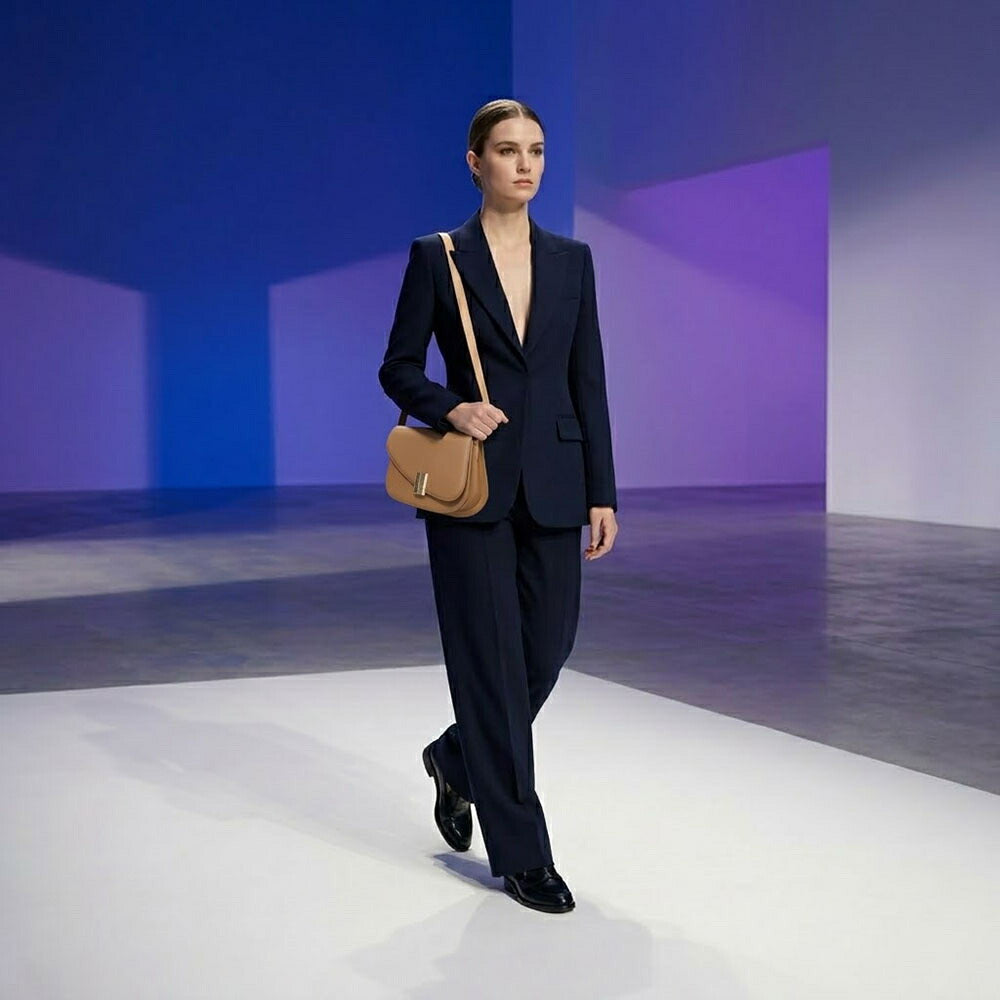 FERRAGAMO フェラガモ  ショルダーバッグ キャメル クロスボディバッグ フィアンマ 216798 769383