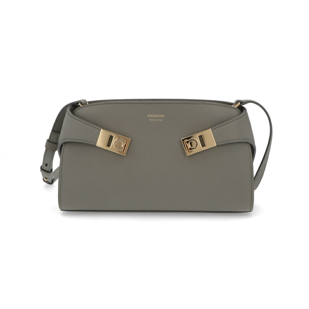 FERRAGAMO ショルダーバッグ アッシュグレー 218964 775283