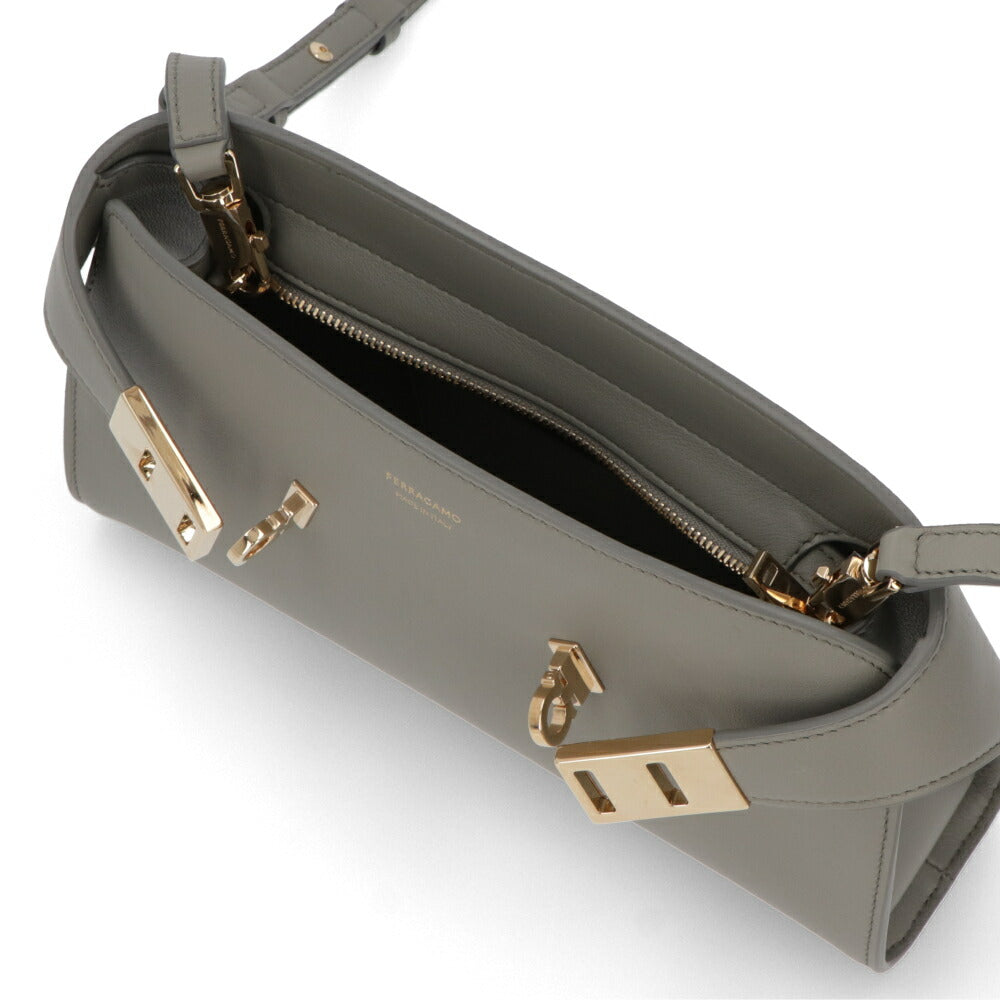 FERRAGAMO ショルダーバッグ アッシュグレー 218964 775283