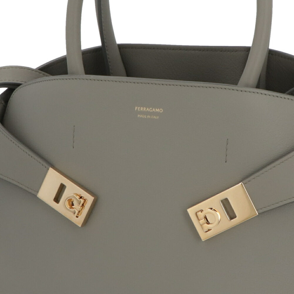 FERRAGAMO フェラガモ  ハンドバッグ グレー ハグ ショルダーバッグ 215608 775279
