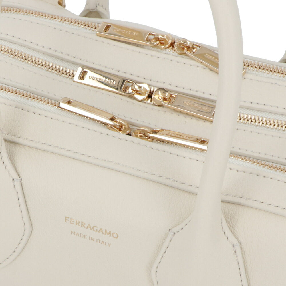 FERRAGAMO ハンドバッグ クリーム ショルダーバッグ クロスボディバッグ 2WAY 218958 774832