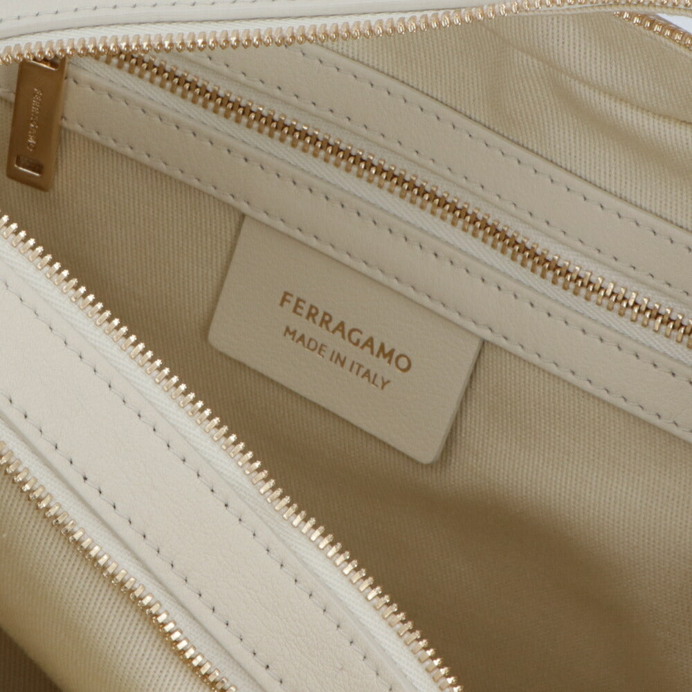 FERRAGAMO ハンドバッグ クリーム ショルダーバッグ クロスボディバッグ 2WAY 218958 774832
