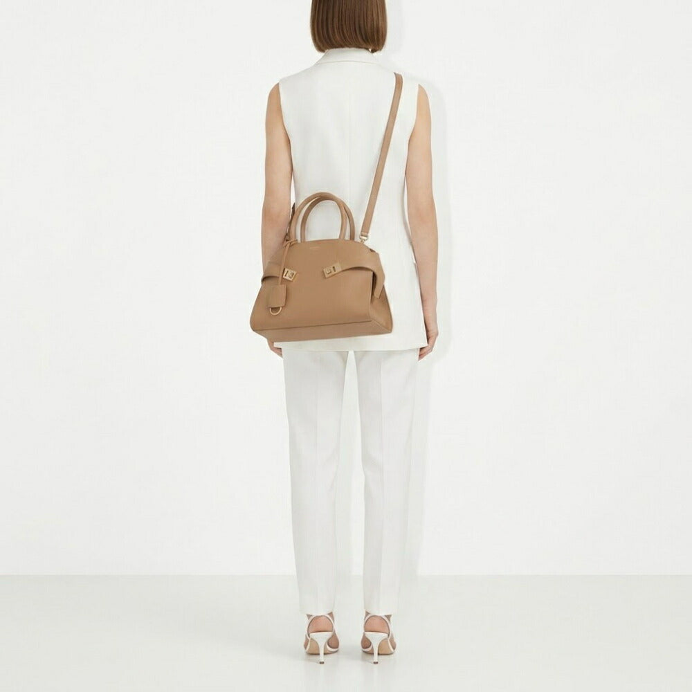 FERRAGAMO ハンドバッグ キャメル HUG 215608 769115
