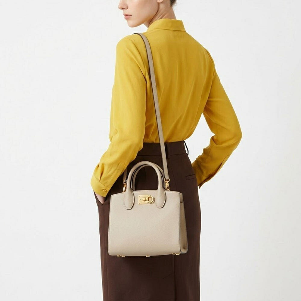 FERRAGAMO フェラガモ レディース バッグ ハンドバッグ ベージュ レザー 2WAY クロスボディバッグ 211424 757942