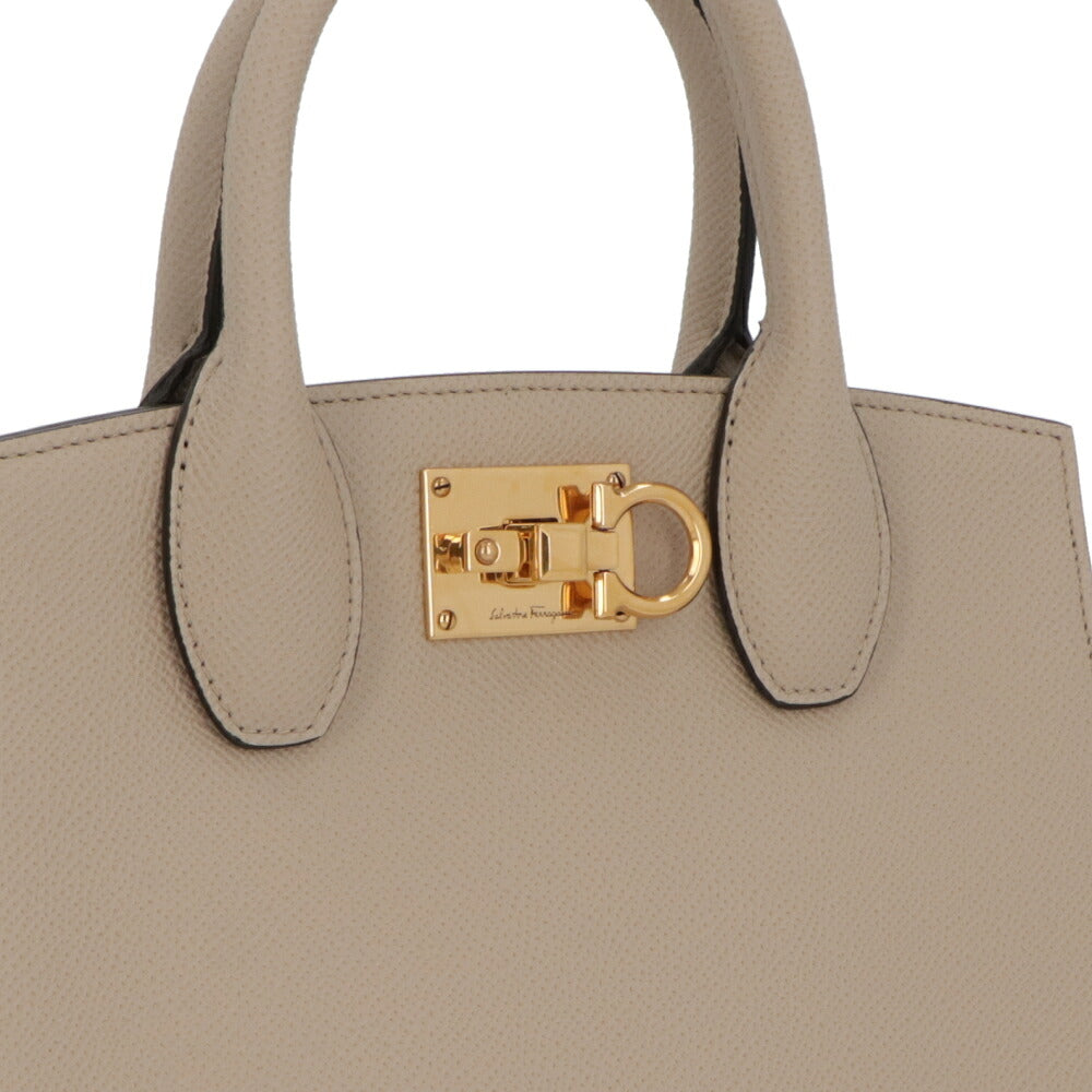 FERRAGAMO フェラガモ レディース バッグ ハンドバッグ ベージュ