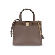 FERRAGAMO フェラガモ レディース バッグ ハンドバッグ グレーブラウン系 カーフレザー ヴァラ・リボン クロスボディバッグ 2WAY 21I290 741078