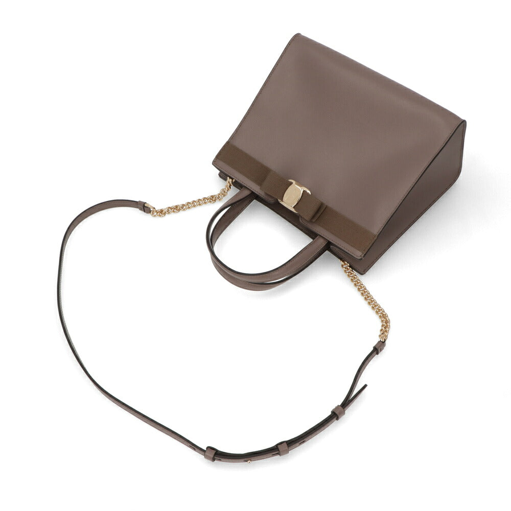 FERRAGAMO フェラガモ レディース バッグ ハンドバッグ グレーブラウン系 カーフレザー ヴァラ・リボン クロスボディバッグ 2WAY 21I290 741078
