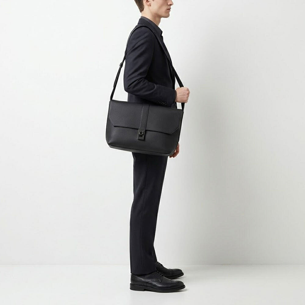FERRAGAMO フェラガモ メンズ バッグ ショルダーバッグ ブラック メッセンジャーバッグ ガンチーニ 241401 769761
