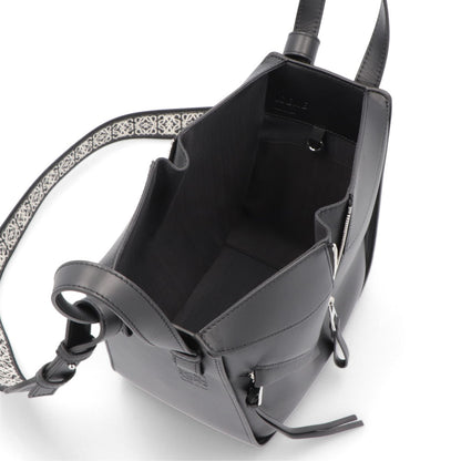 ロエベ LOEWE バッグ ショルダーバッグ レディース ハンモックバッグ コンパクト HAMMOCK COMPACT  ブラック クラシックカーフスキン 2Way ショルダーバッグ シルバー金具 ロゴ アナグラム A538H13X14
