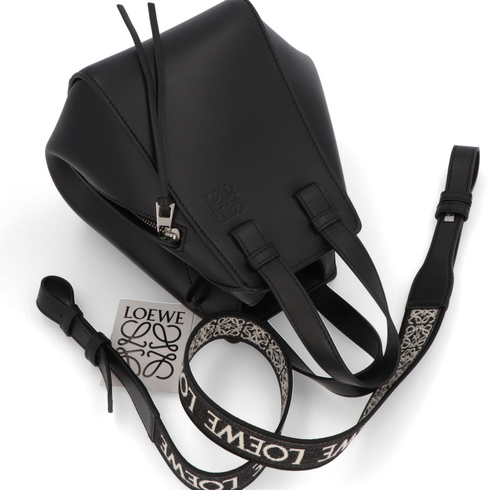 ロエベ LOEWE バッグ ショルダーバッグ レディース ハンモックバッグ コンパクト HAMMOCK COMPACT  ブラック クラシックカーフスキン 2Way ショルダーバッグ シルバー金具 ロゴ アナグラム A538H13X14