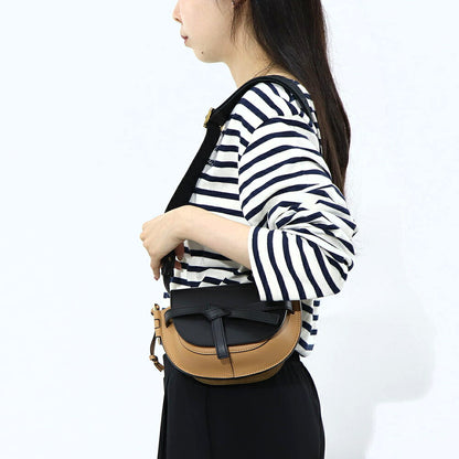ロエベ LOEWE バッグ ショルダーバッグ レディース ゲート ミニ ブラック×ベージュ カーフスキン ジャガード織 アナグラムストラップ ロゴ バイカラー ミニバッグ 鞄 ゴールド金具 A650N46X25