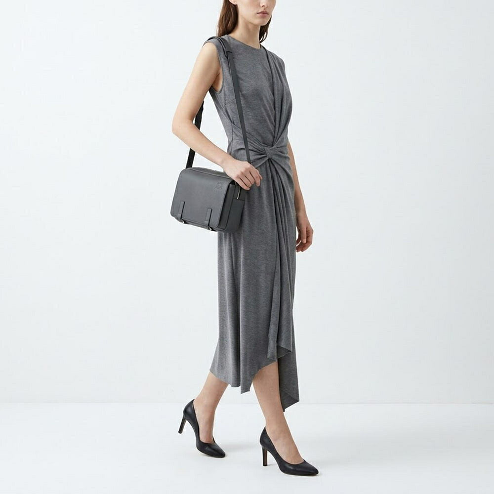 LOEWE ロエベ ユニセックス バッグ ショルダーバッグ ミリタリーメッセンジャー ブラック グレー レザー クロスボディバッグ