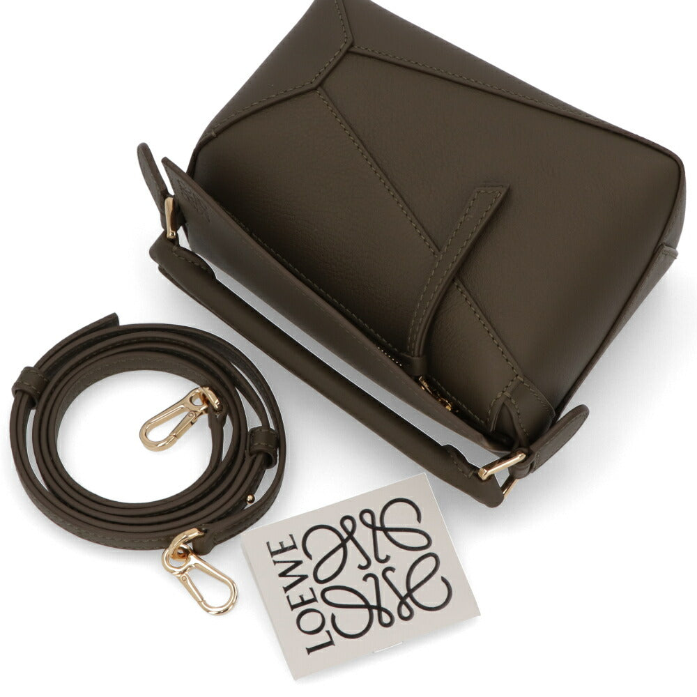 LOEWEショルダーバッグ レディース パズルエッジミニ カーキ A510P88X26