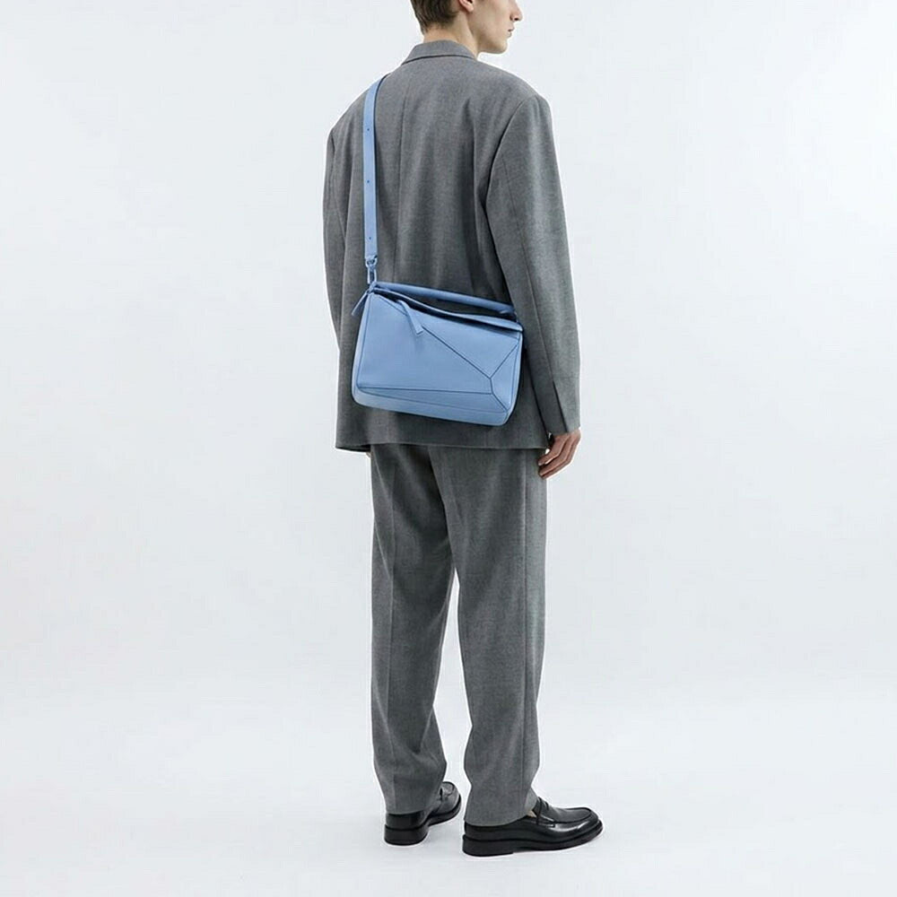 LOEWE ロエベ レディース バッグ ショルダーバッグ PUZZLE SOLID BAG ブルー ロゴ パズルバッグ アナグラム B510S20X03