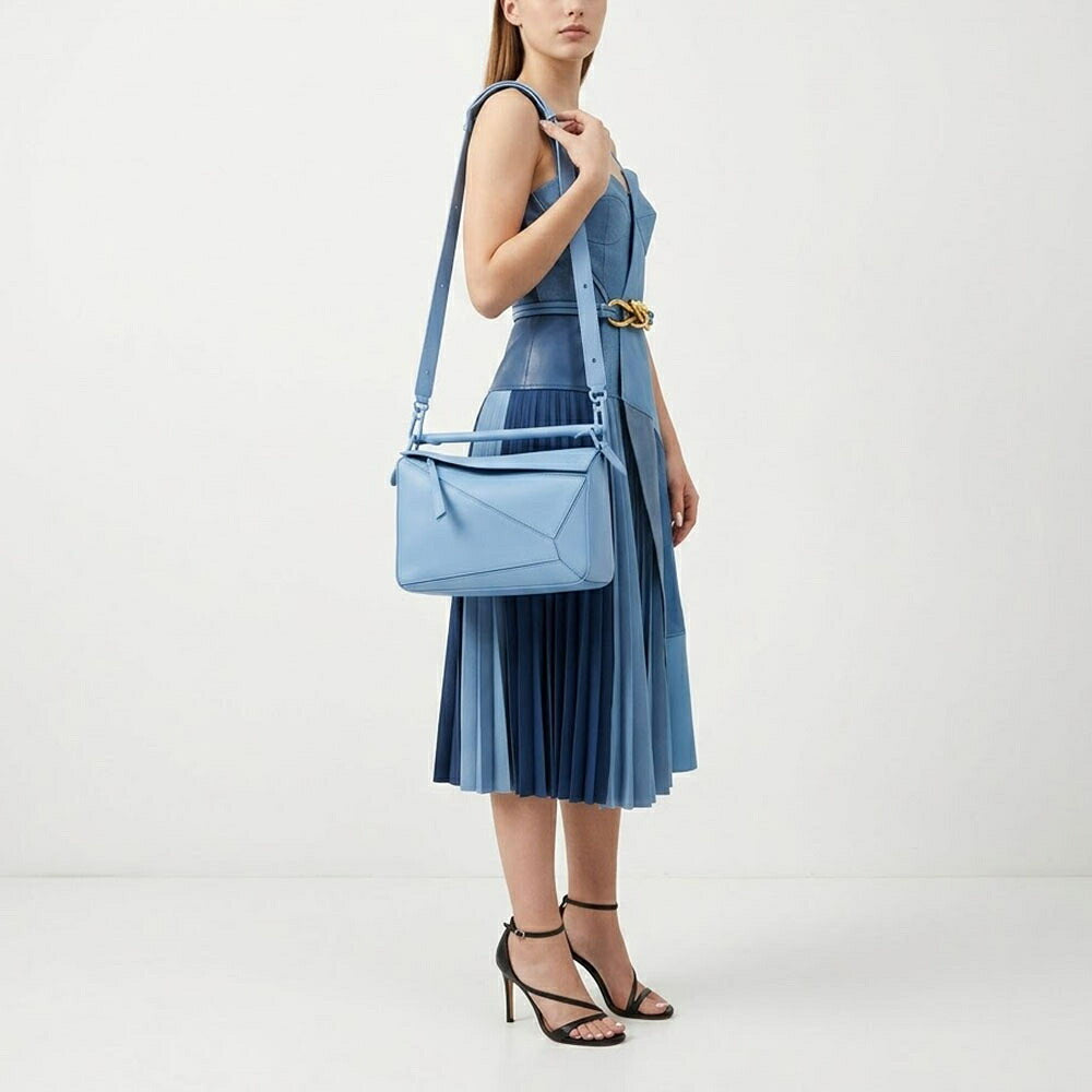LOEWE ロエベ レディース バッグ ショルダーバッグ PUZZLE SOLID BAG ブルー ロゴ パズルバッグ アナグラム B510S20X03