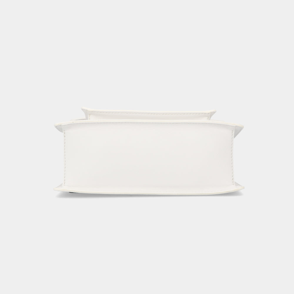 エムシーエム MCM MWE9SPA26 ショルダーバッグ レザー