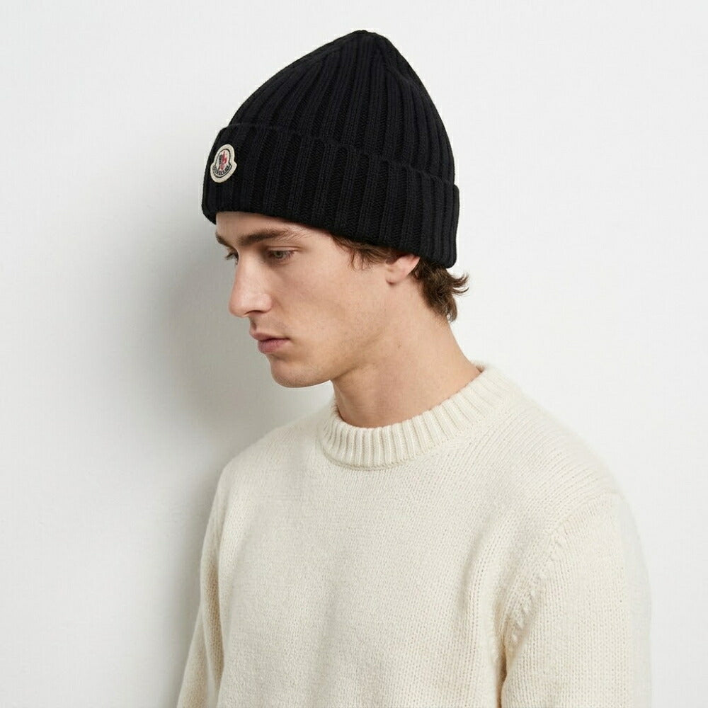 MONCLER モンクレール レディース 帽子 ニット帽 オフホワイト レッド ブラック ウール ニットキャップ ビーニー 3B00036 A9327