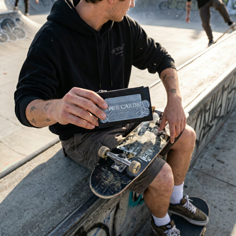Off-White カードケース BLACK レザー フラグメントケース ロゴ 小銭入れ コインケース OMND085S24LEA0011001