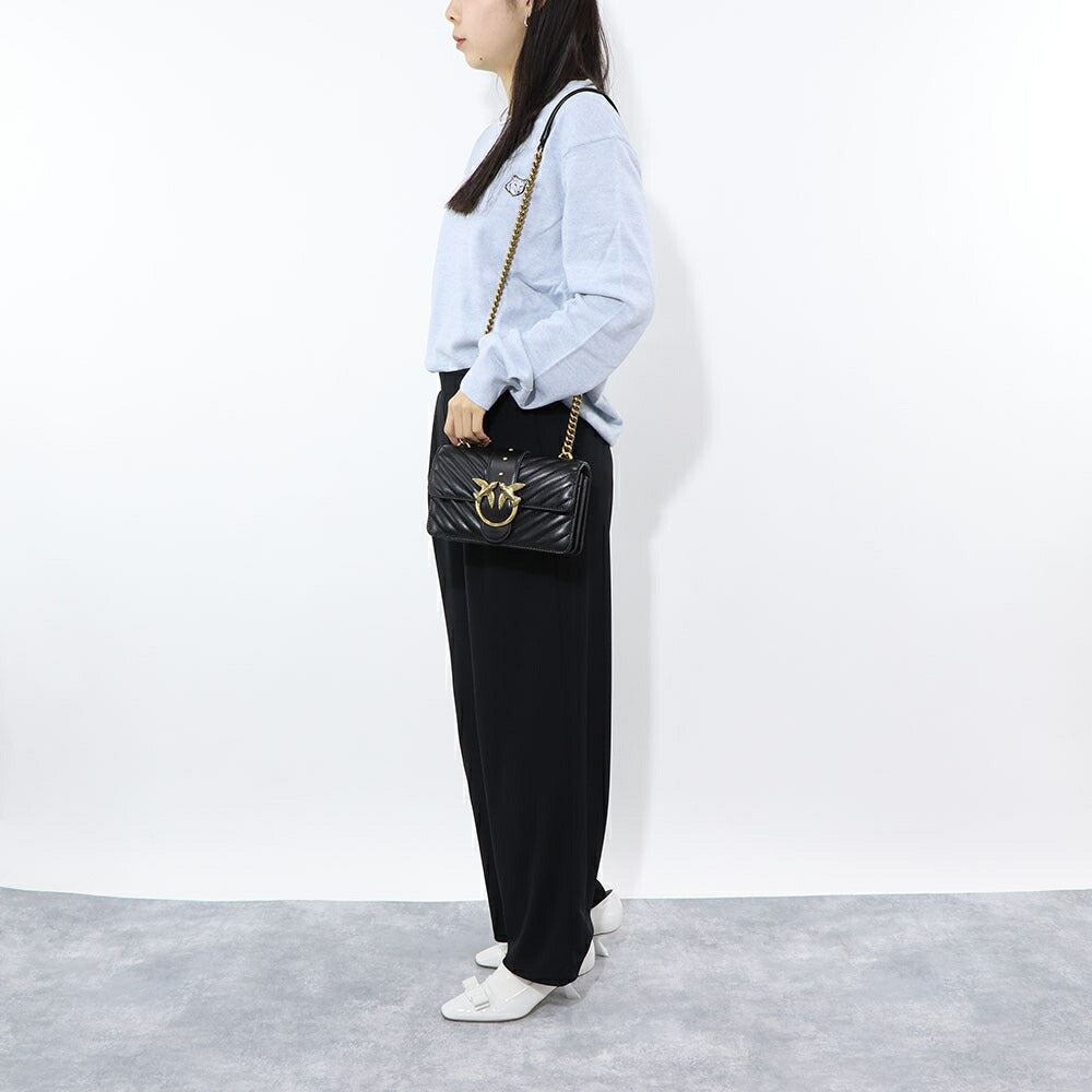 PINKO ショルダーバッグ ブラック レザー キルティング 1P227L-Y6XV