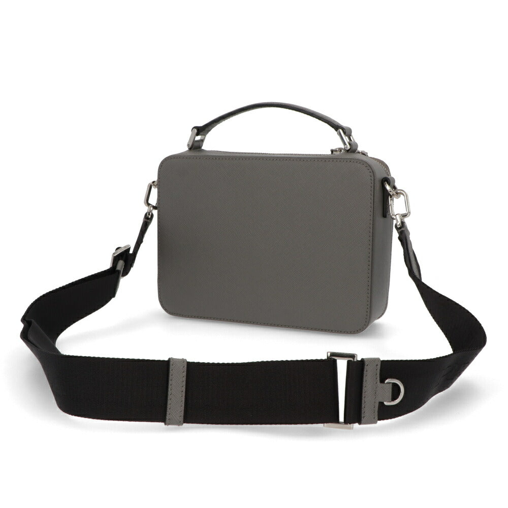 PRADA ショルダーバッグ グレー レザー ロゴ サフィアーノ