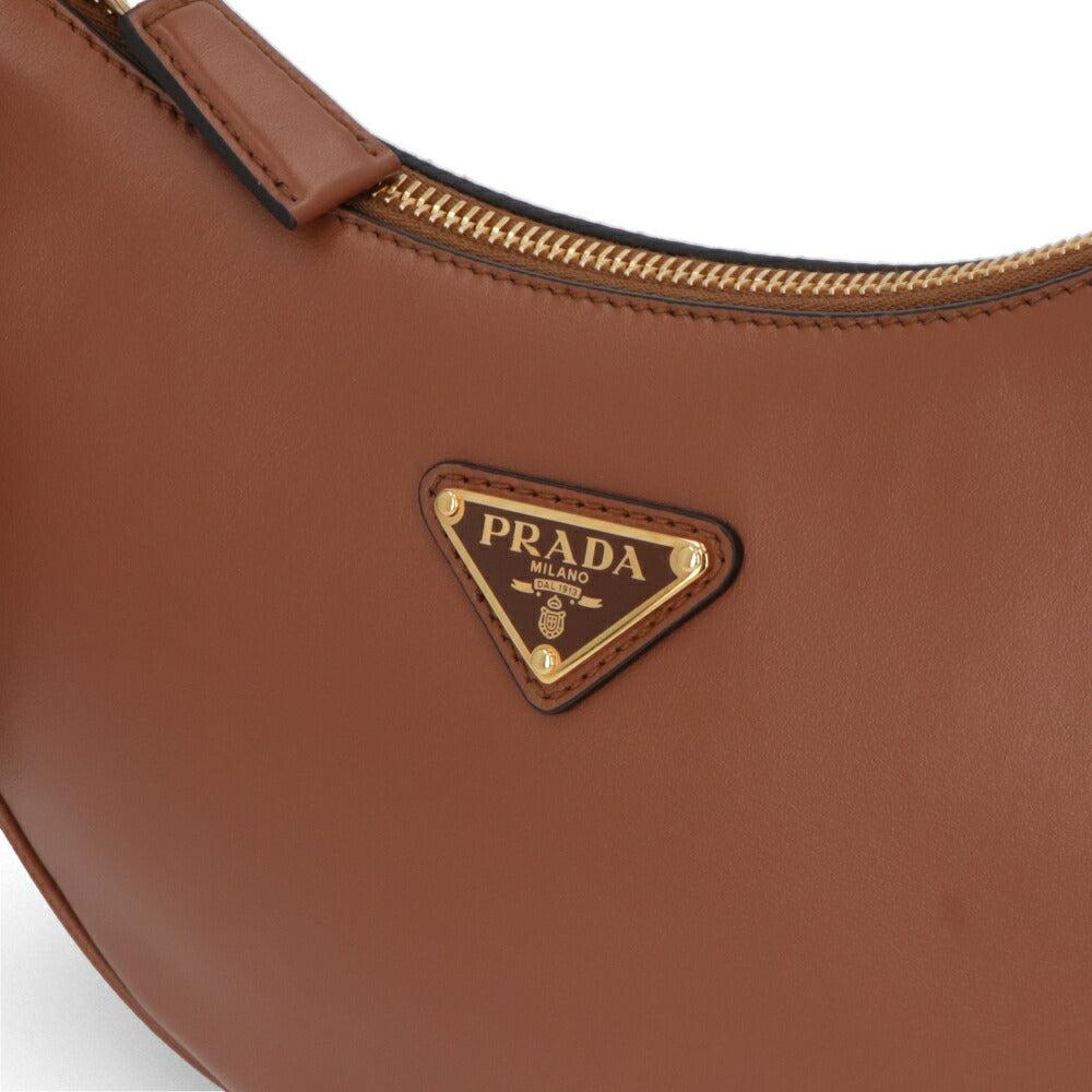 PRADA ショルダーバッグ レザー 三日月バッグ ロゴ