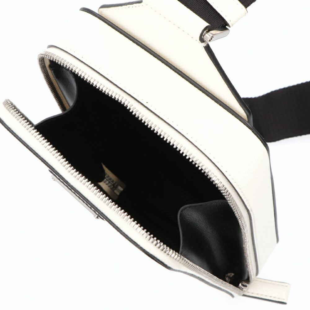 PRADA ショルダーバッグ ホワイト レザー トライアングルロゴ