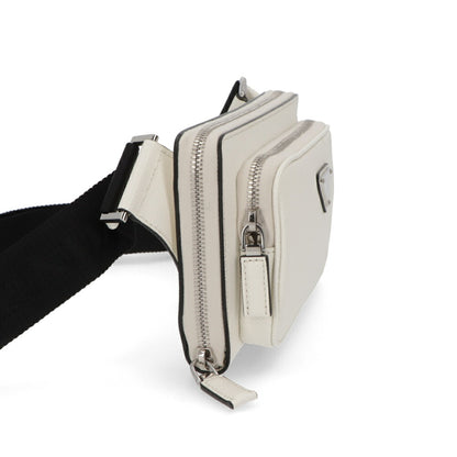 PRADA ショルダーバッグ サフィアーノ トライアングルロゴ