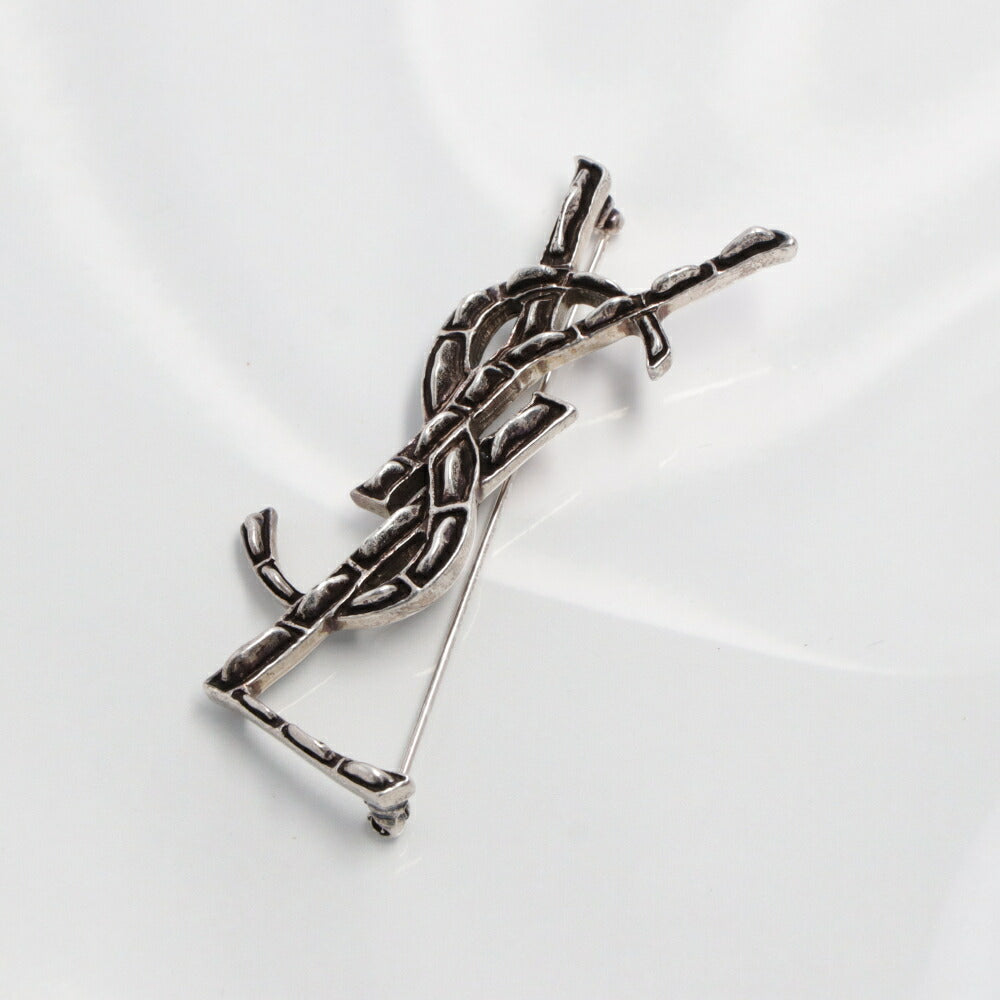 SAINT LAURENT ブローチ OPYUM Y1500 カサンドラロゴ