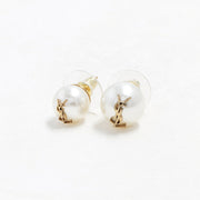 サンローラン SAINT LAURENT アクセサリー ピアス・イヤリング レディース  ゴールド 真鍮 ガラス カサンドラロゴ パール アシンメトリー ピアス 691563